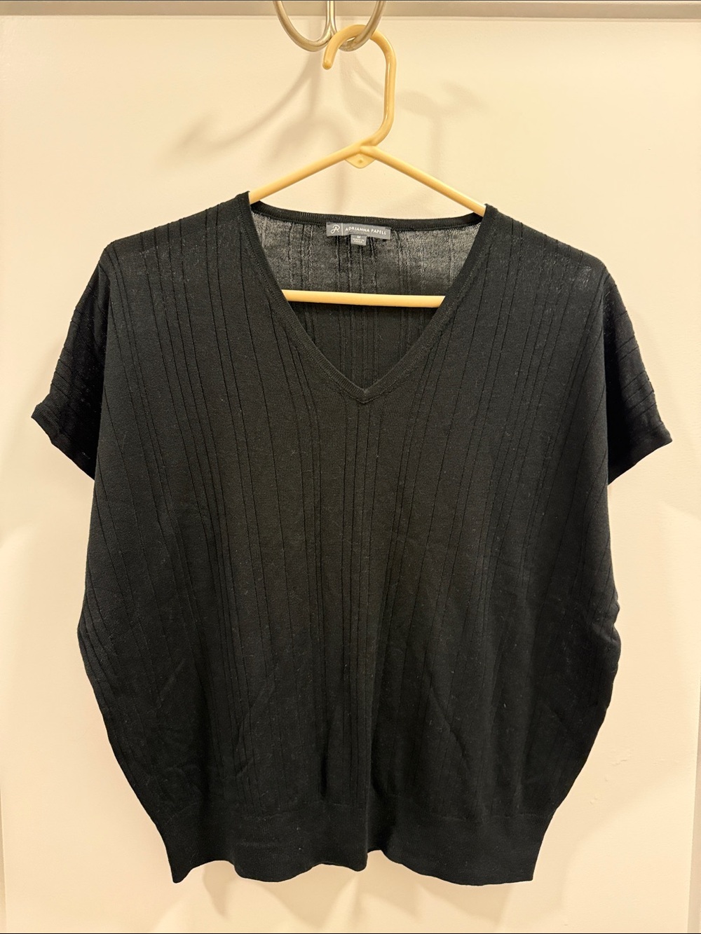 Adrianna Papell Black Ribbed V-Neck Short Sleeve Knit Top